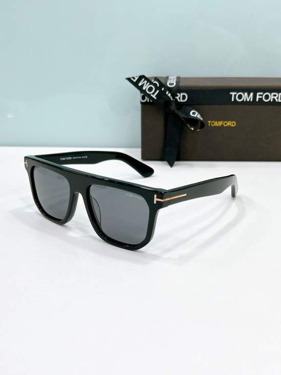 Picture of Tom Ford Sunglasses _SKUfw80537027fw